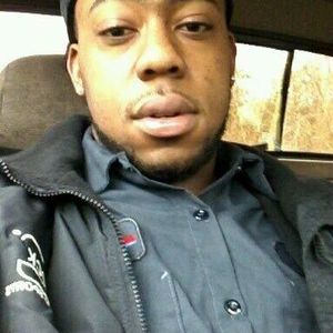 Meet your Posher, Avery